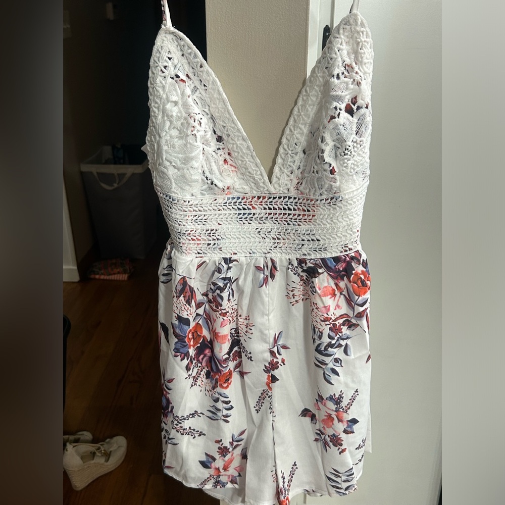SHEIN floral romper, low back with tie. Brand new. Smoke free home